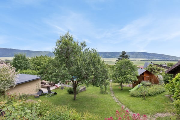 Spacieuse villa avec vue panoramique et espaces indépendants 7