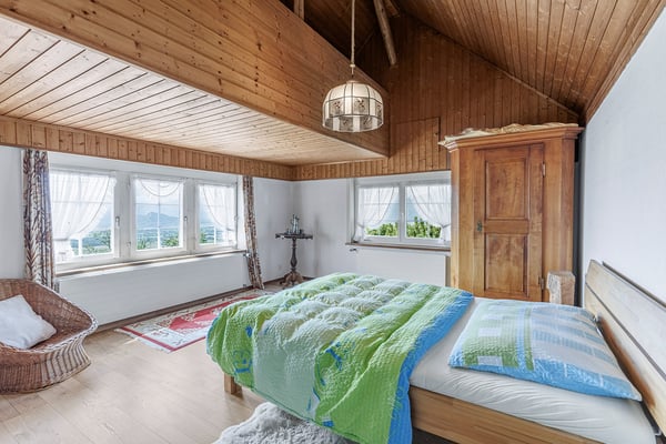 Charmantes Mehrgenerationenhaus mit Einliegerwohnung 4