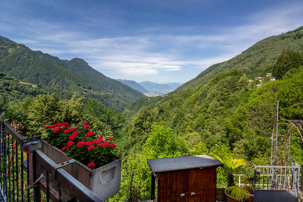 Casa unifamiliare con splendida vista su lago e montagne 3