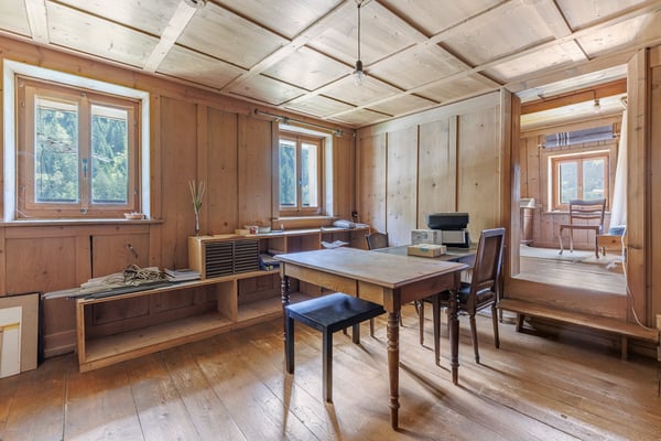 Engadinerhaus mit Stall zum Renovieren 4