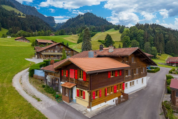 Charmantes Bijou mit herrlicher Aussicht - liebevoll renoviert 1