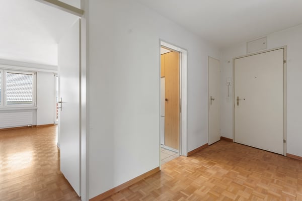 Altbauwohnung mit sonniger Ausrichtung an begehrter Lage 3