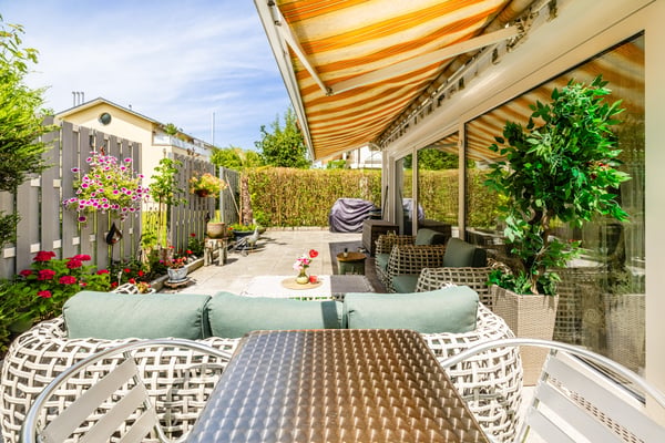 Elegante, moderne Wohnung mit grosszügiger Terrasse und viel Platz 8