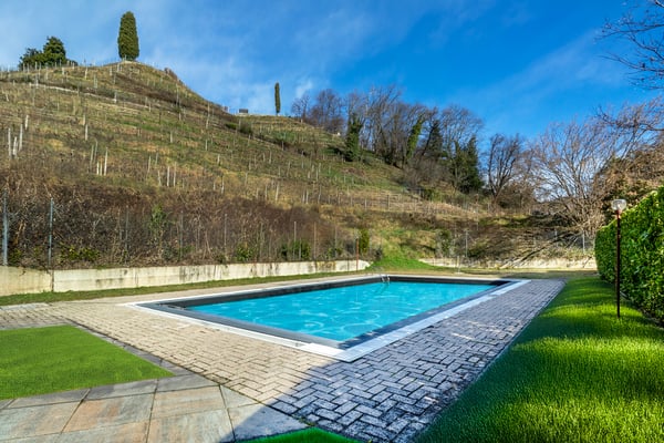 Appartamento di stile in condominio con piscina 11