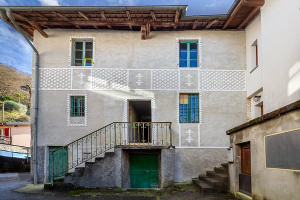 Progetto immobiliare con due unità nel cuore di Purasca 1