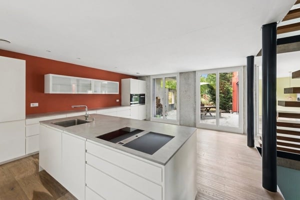 Gediegen wohnen in einer modernen 7.5-Zimmer-Villa 4