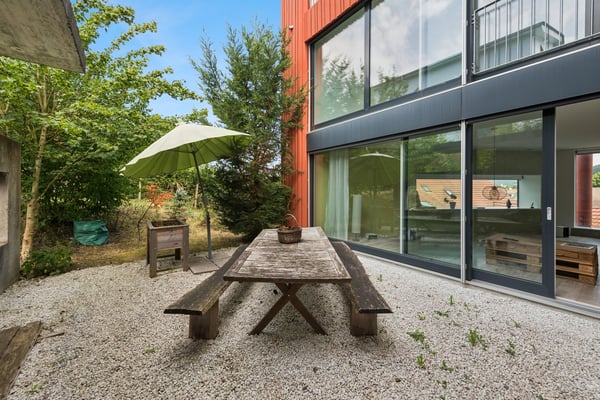 Gediegen wohnen in einer modernen 7.5-Zimmer-Villa 3