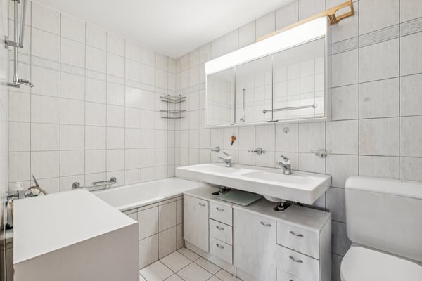 Grosszügige Terrassenwohnung mit beeindruckender Aussicht 6