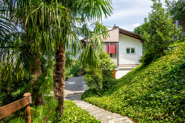 Casa unifamiliare con giardino e splendida vista aperta sul lago Ma... 11