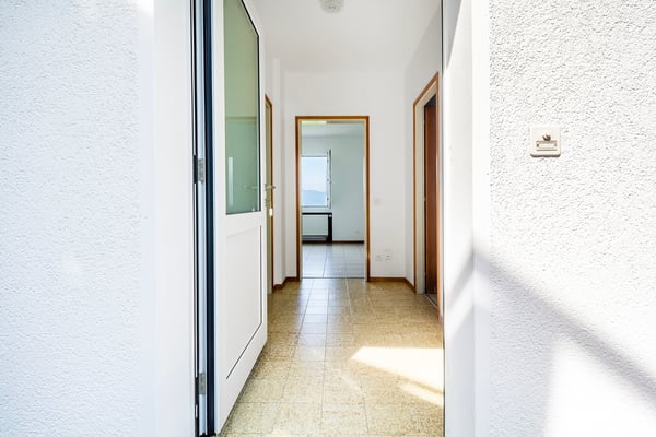 Casa unifamiliare con giardino e splendida vista aperta sul lago Ma... 2