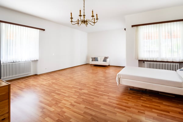 Ampia proprietà con possibile sviluppo su R3 7