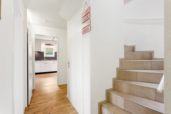 Wunderbar Wohnen mit Werkstatt und Garage 2