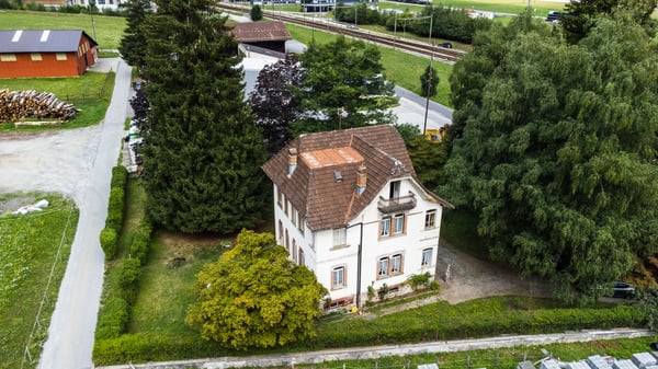 Casa d'epoca con affreschi nel cuore della Leventina 12
