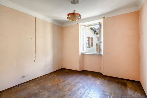 Immobile da ristrutturare con progetto approvato (disponibile resid... 4