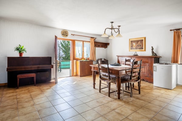 Vivi nella quiete del bosco con una vista mozzafiato 2