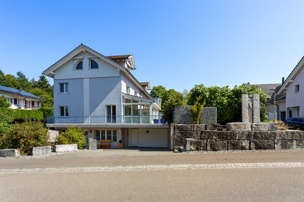Grosszügig, gepflegt und komfortabel wohnen 1
