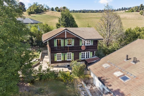 Spacieuse maison individuelle avec jardin et garage 1