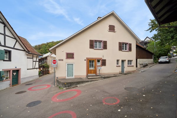 Liegenschaft zum Neugestalten an ruhiger Lage 1