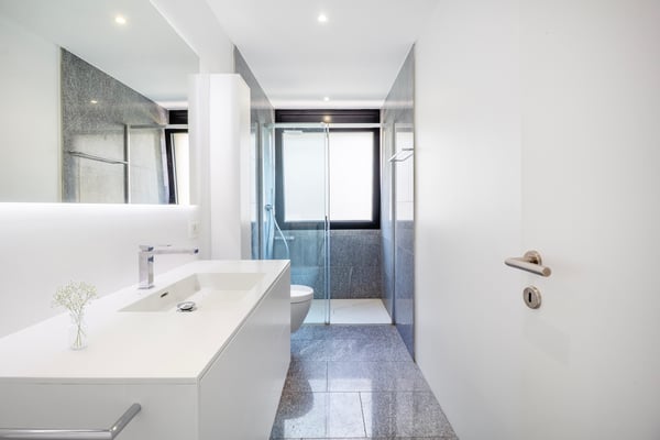Moderno appartamento con rifiniture di alto standing 9