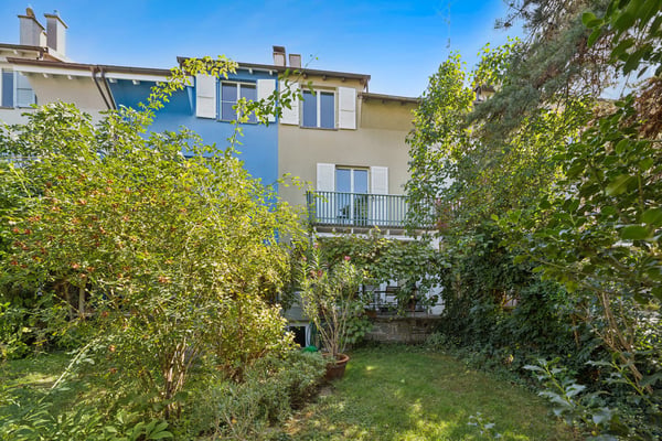 Gepflegtes Reihenhaus mit Garten an ruhiger Lage 1