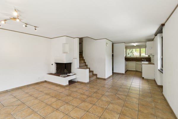 Sonniges Zuhause am Feldrand mit viel Umschwung 2