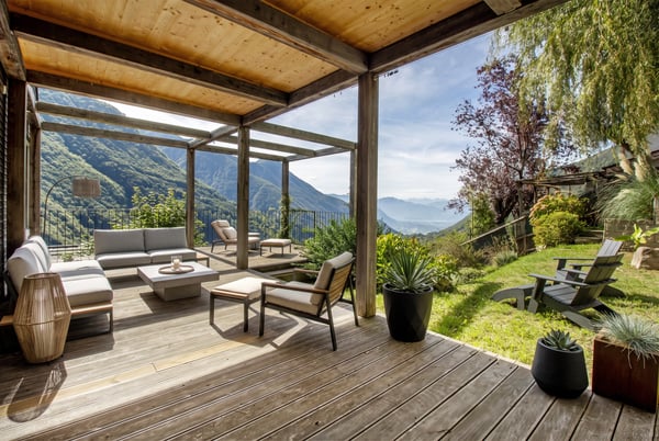 Una casa dal design sostenibile con una vista impareggiabile sul La... 5