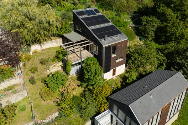 Una casa dal design sostenibile con una vista impareggiabile sul La... 1