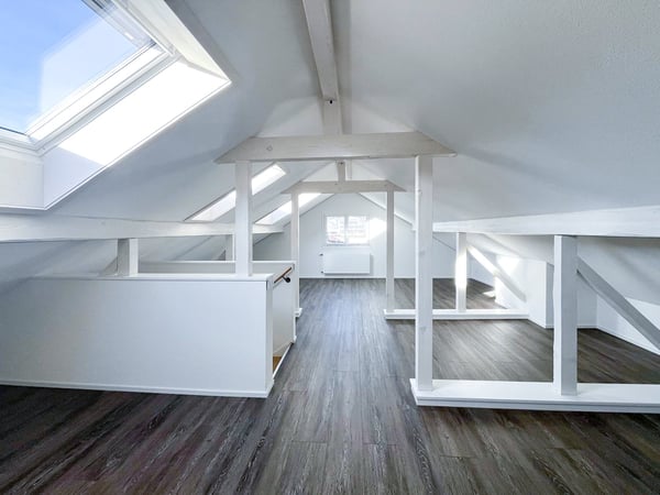 CHARMANTE 1.5 ZIMMERWOHNUNG; MAISONETTE IM ZENTRUM VON EINSIEDELN 11