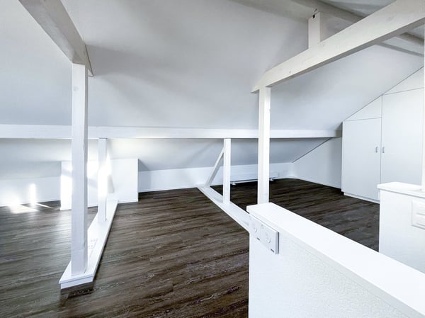 CHARMANTE 1.5 ZIMMERWOHNUNG; MAISONETTE IM ZENTRUM VON EINSIEDELN 12