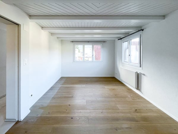 CHARMANTE 1.5 ZIMMERWOHNUNG; MAISONETTE IM ZENTRUM VON EINSIEDELN 5