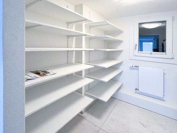 CHARMANTE 1.5 ZIMMERWOHNUNG; MAISONETTE IM ZENTRUM VON EINSIEDELN 8