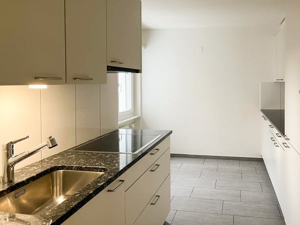 Helle 3-Zimmer-Wohnung an zentraler Lage in Einsiedeln 2