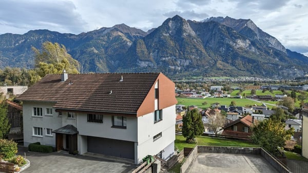 3½-Zimmer-Wohnung an ruhiger, sonniger Lage in Azmoos