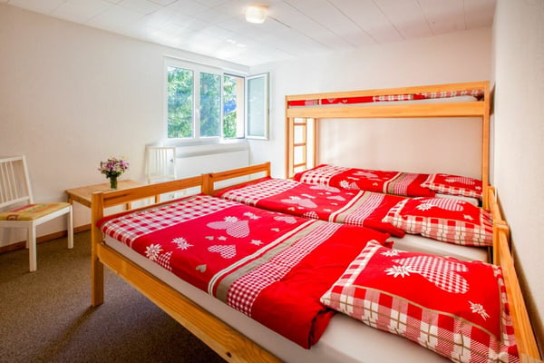 Seltene Gelegenheit im Pizolgebiet - etabliertes Gruppen- und Ferienhaus 3