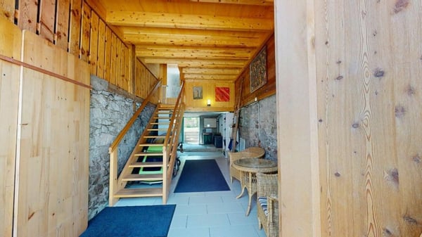 Wohnhaus mit riesiger Remise Gesamtnutzfläche 480m2 5