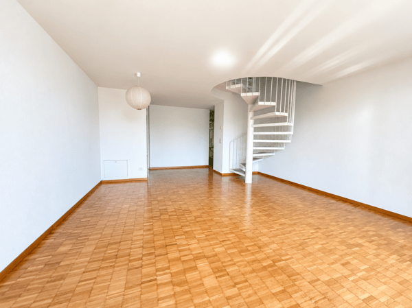 Zentral, ruhig, sonnig und ganz oben: Charmante Maisonettewohnung mit Tiefgaragenparkplatz inklusive 3