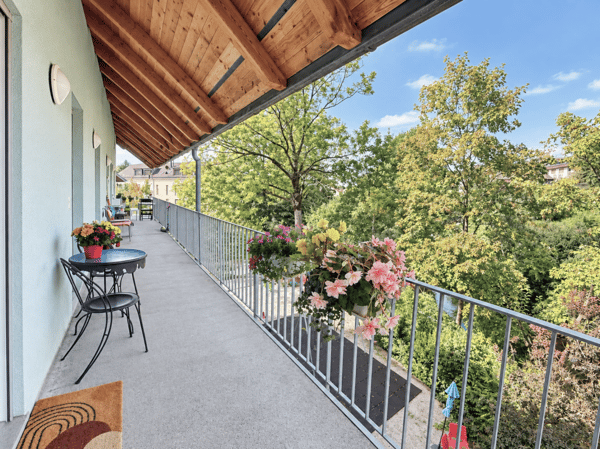 Zentral, ruhig, sonnig und ganz oben: Charmante Maisonettewohnung mit Tiefgaragenparkplatz inklusive 1
