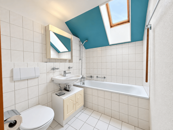 Zentral, ruhig, sonnig und ganz oben: Charmante Maisonettewohnung mit Tiefgaragenparkplatz inklusive 7