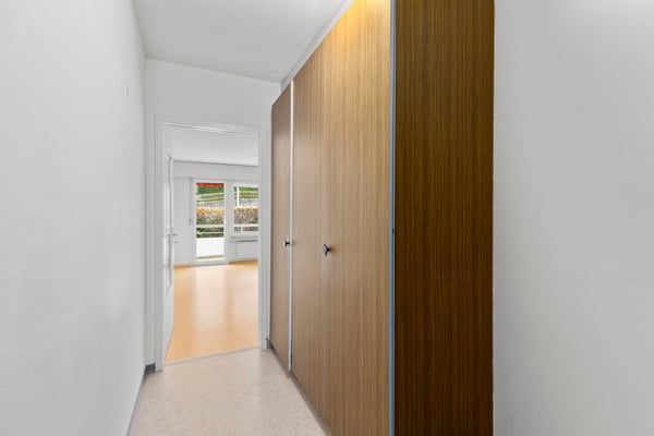 Elegante 1-Zimmer-Wohnung mit Balkon im Rorschacherberg 2