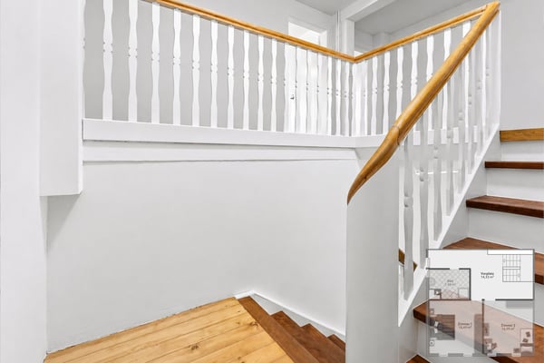 Erstbezug mit Hausgefühl, sanierte 3.5 Zimmer Maisonettewohnung mit Sitzplatz 7