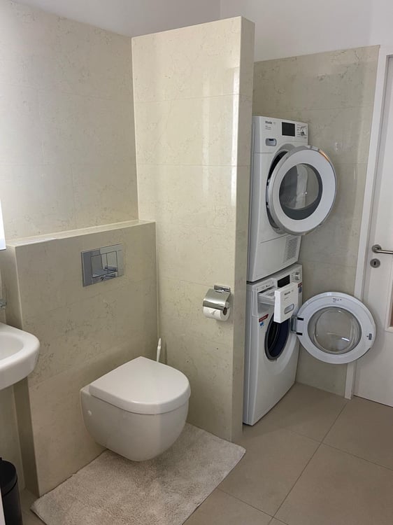 Mitten im Zentrum mit Balkon und Blick auf die Altstadt 8