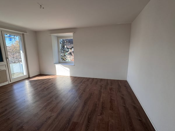 Grosszügige 4-Zimmer-Wohnung mit Balkon in Schaffhausen-Buchthalen 4