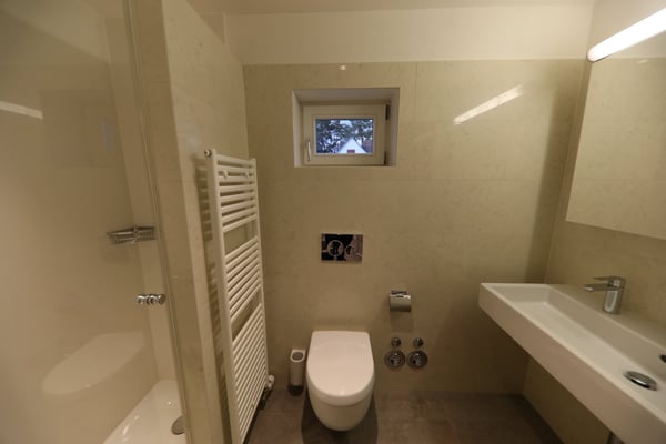 Hochwertig ausgebaute Wohnung an zentraler, ruhiger Lage 2