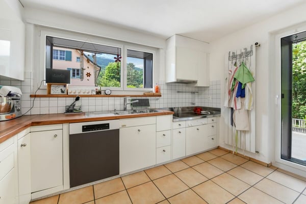 Einfamilienhaus mit Einliegerwohnung, PV-Anlage & 2 Zimmern - ideal für Familien 5