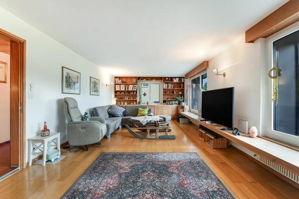 Einfamilienhaus mit Einliegerwohnung, PV-Anlage & 2 Zimmern - ideal für Familien 8