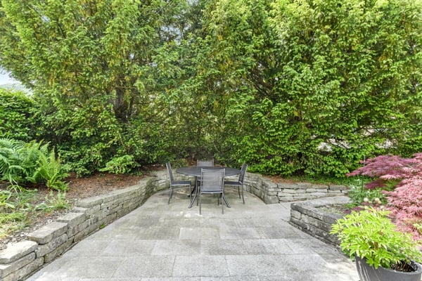 Einfamilienhaus mit Einliegerwohnung, PV-Anlage & 2 Zimmern - ideal für Familien 3