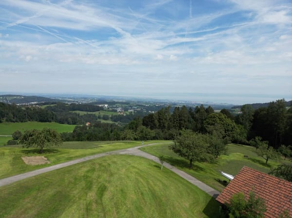 Doppelhaushälfte mit Seesicht und traumhaften Garten 4