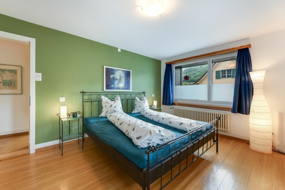 Casa unifamiliare con dependance, sistema PV e 10 camere - ideale per le famiglie