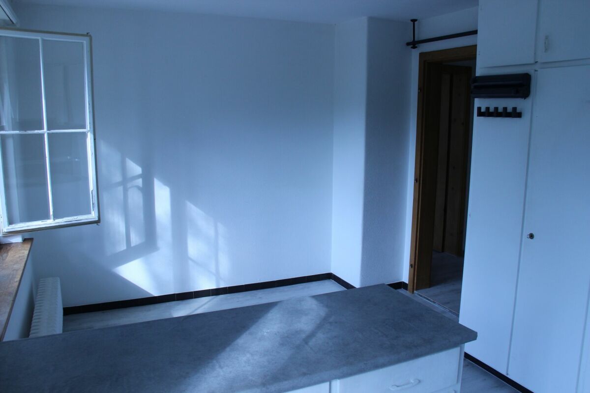 4.5-Zimmer-Altbauwohnung im Erdgeschoss mit Balkon - befristet bis Januar 2027