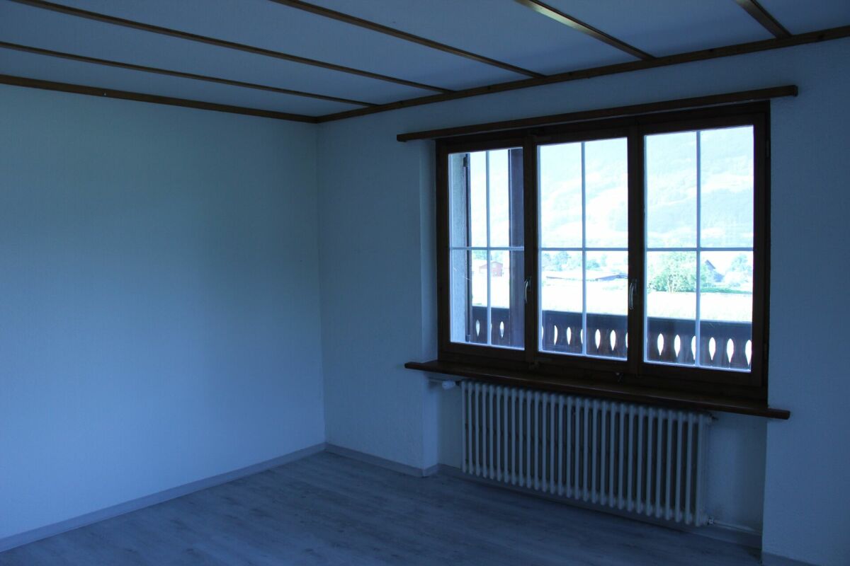 4.5-Zimmer-Altbauwohnung im Erdgeschoss mit Balkon - befristet bis Januar 2027